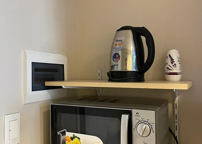 La Maria - Affordable Stay, Walk To Sm & Food Spots Apartment