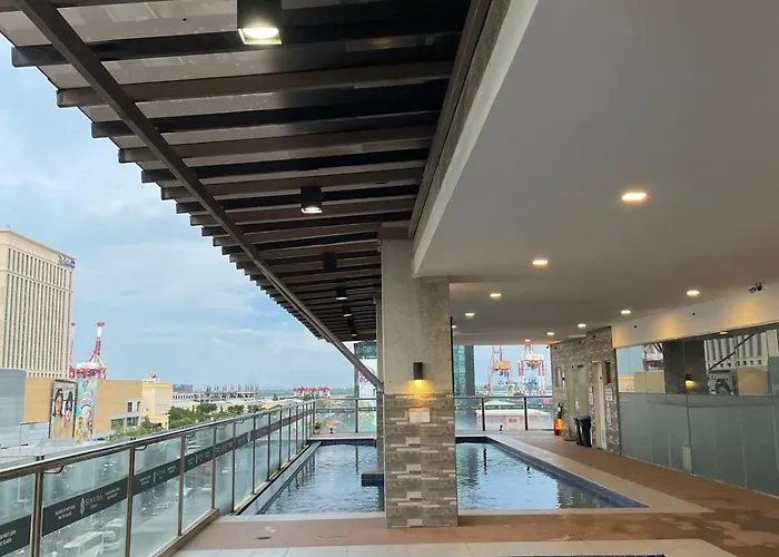 La Maria - Affordable Stay, Walk To Sm & Food Spots Apartment *