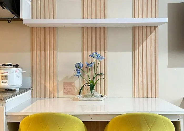 La Maria - Affordable Stay, Walk To Sm & Food Spots